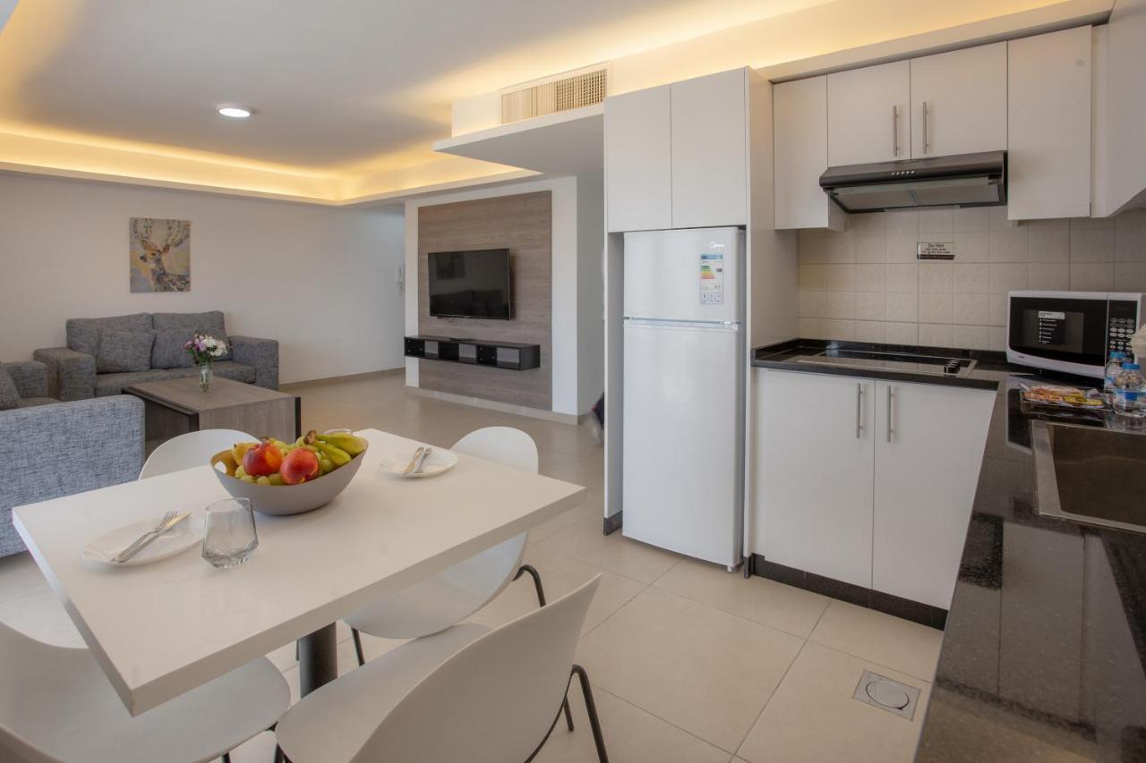 Triple A Apartment *