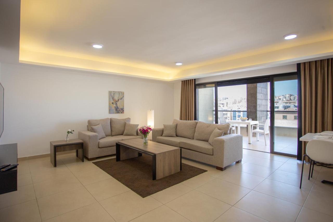 Apartment Triple A *